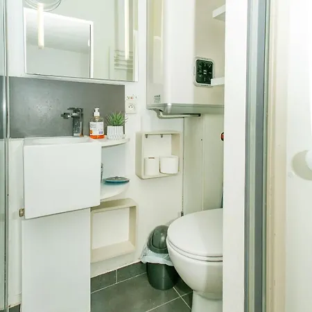 Apartment Bnbnook - Eiffel Tower & Champs-elysees -